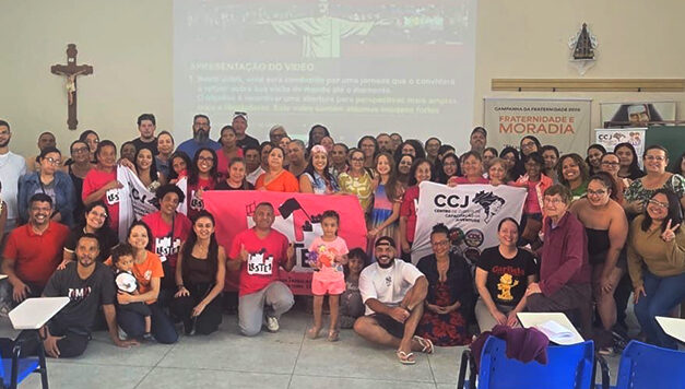 NOVO PROJETO PEDAGÓGICO PARA DESENVOLVER A CAPACIDADE DE PENSAR CRITICAMENTE